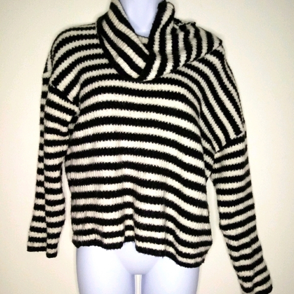 Forever 21 Cowl neck Stripped Sweater - Picture 11 of 13